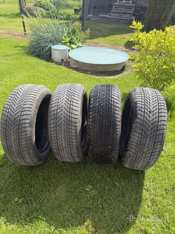 Parduodamos 4 vnt. Dunlop Winter 225/55 R17 97h