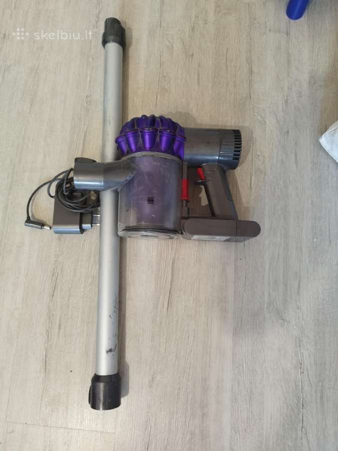 Dyson v6