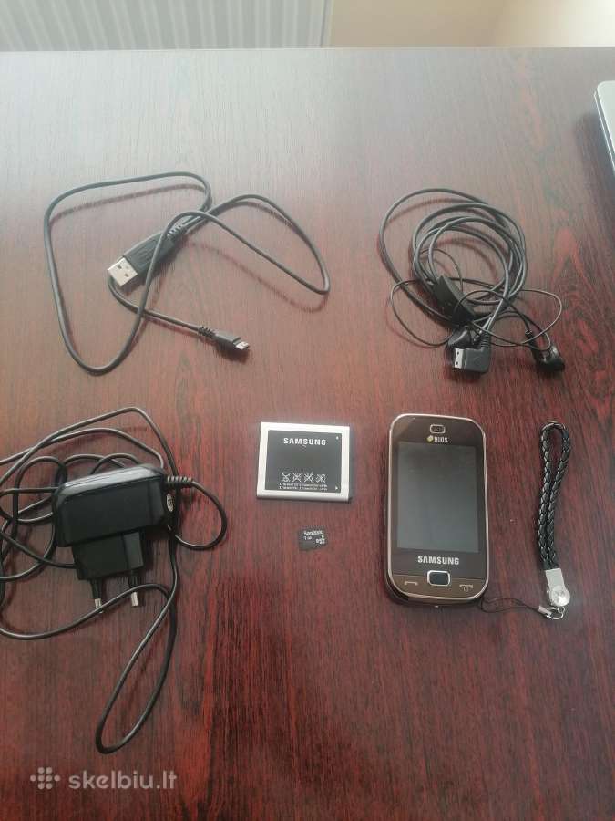 Samsung duos GT-b5822