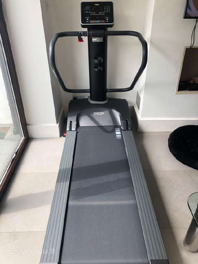 Bėgimo takelis Technogym Spazio Forma