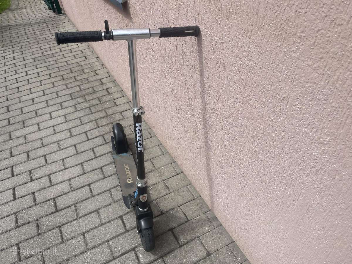 Paspirtukas ,razor - nuotraukos Nr. 2
