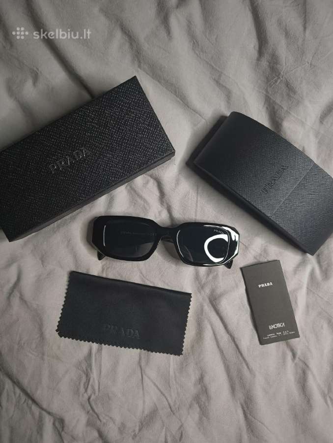 Prada akiniai