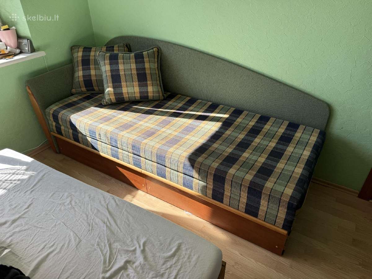 Išlankstoma lova-sofa