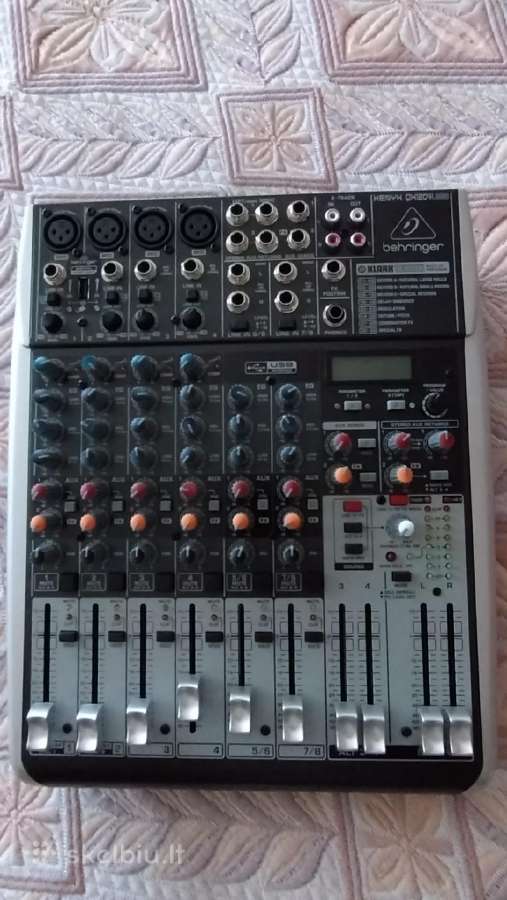 Garso pultas behringer Xenyx Qx1204