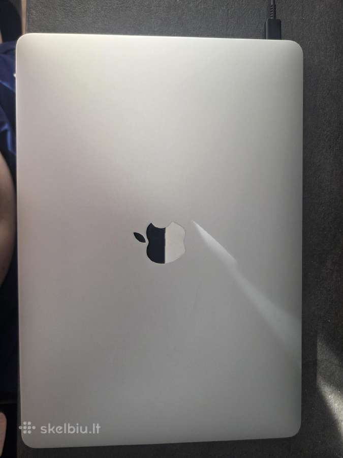 MacBook air 2018 A1932