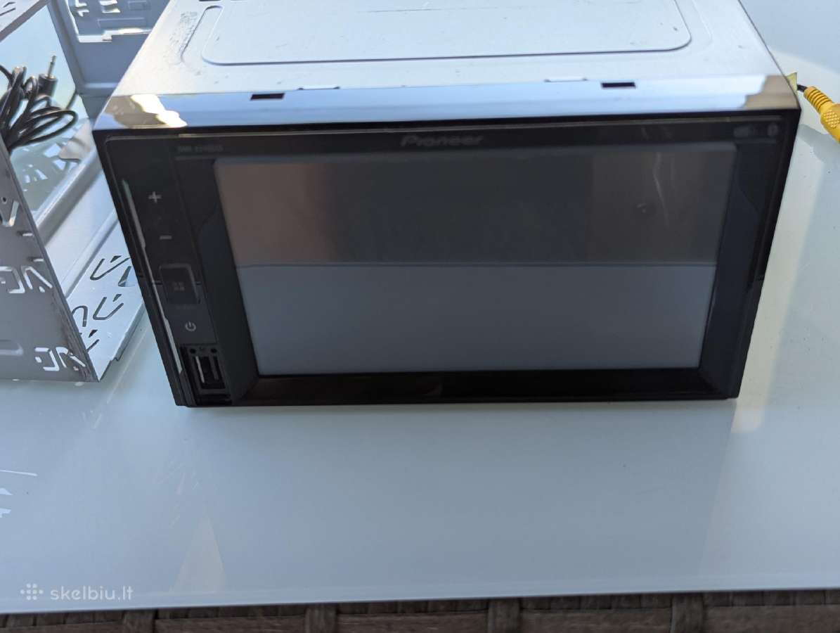 Parduodu Pioneer Dmh-240dab