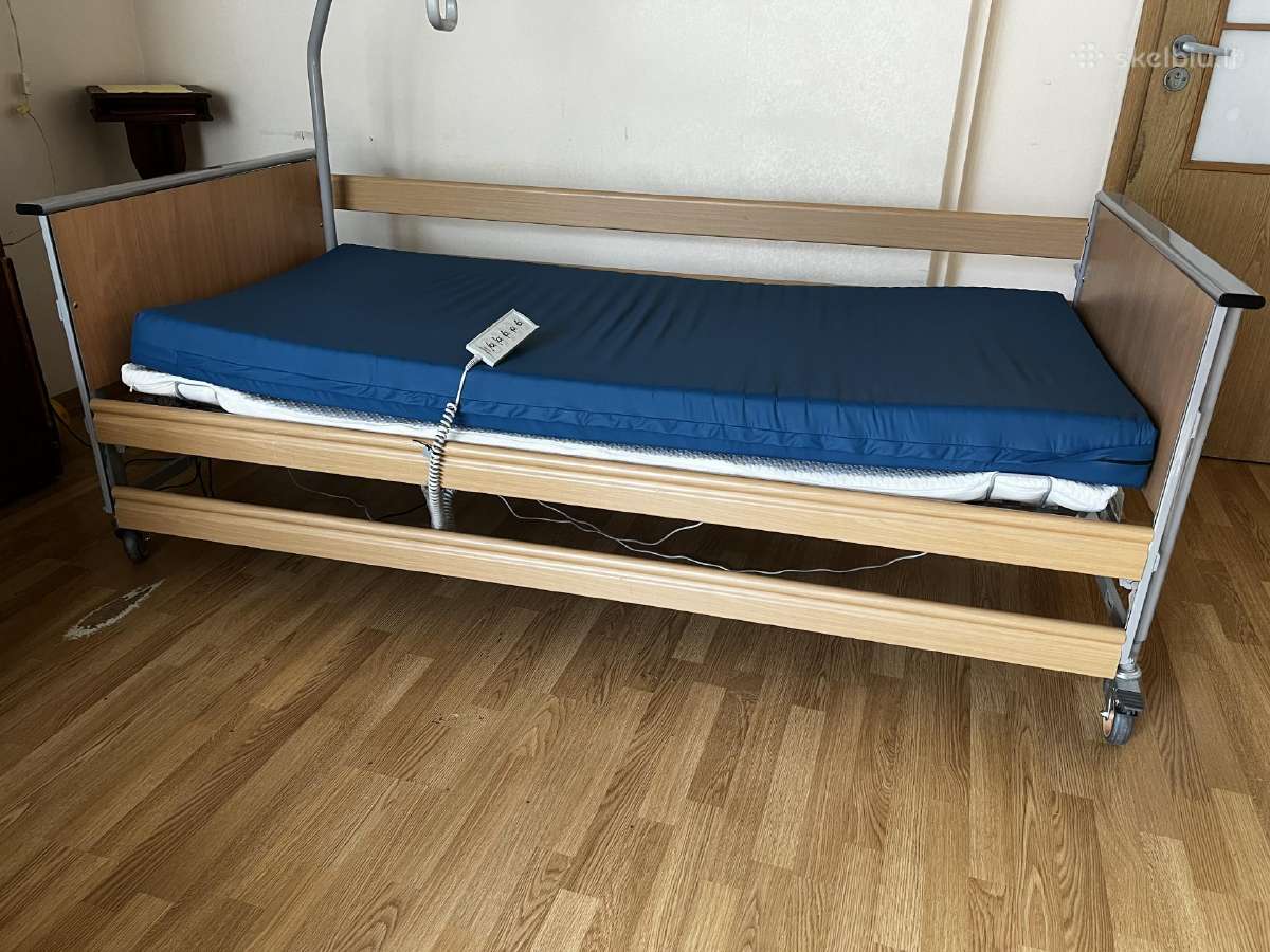 Funkcinė elektrinė slaugos lova