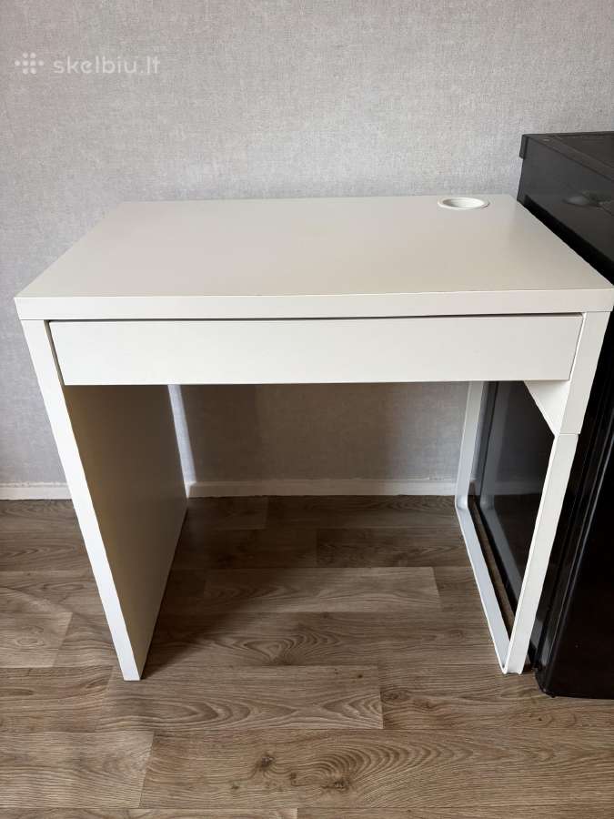 Ikea Micke rašomasis stalas