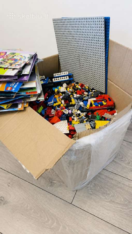 Lego 10kg + 2kg knygeles