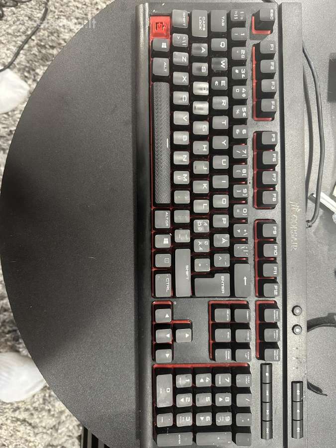 Corsair K68 mechanical keyboard