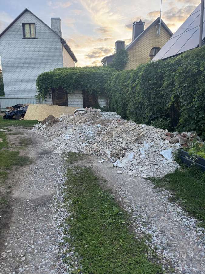 Atiduodu statybinį gruzą