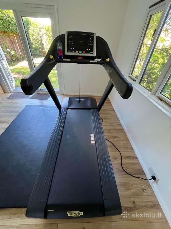 Bėgimo takelis Technogym Run Excite 700