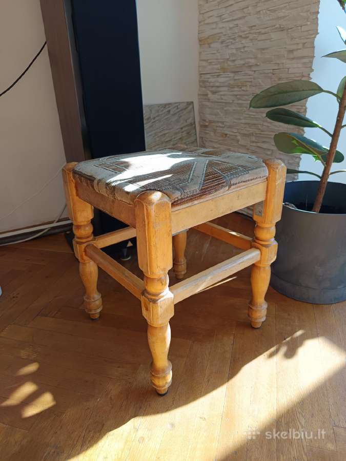 Medinė taburetė iš masyvo
