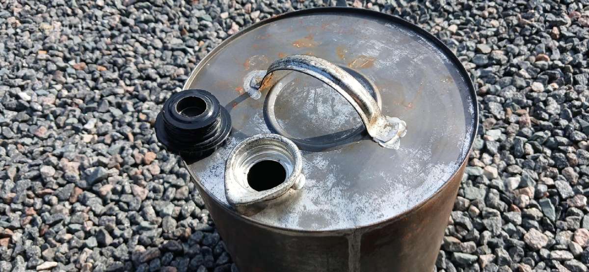 Bakas 10 l metalinis kurui ar alyvai - nuotraukos Nr. 3