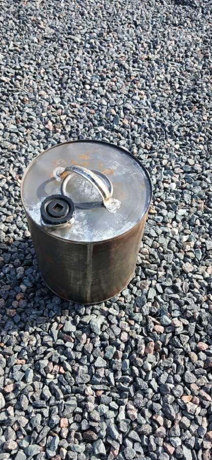 Bakas 10 l metalinis kurui ar alyvai - nuotraukos Nr. 2