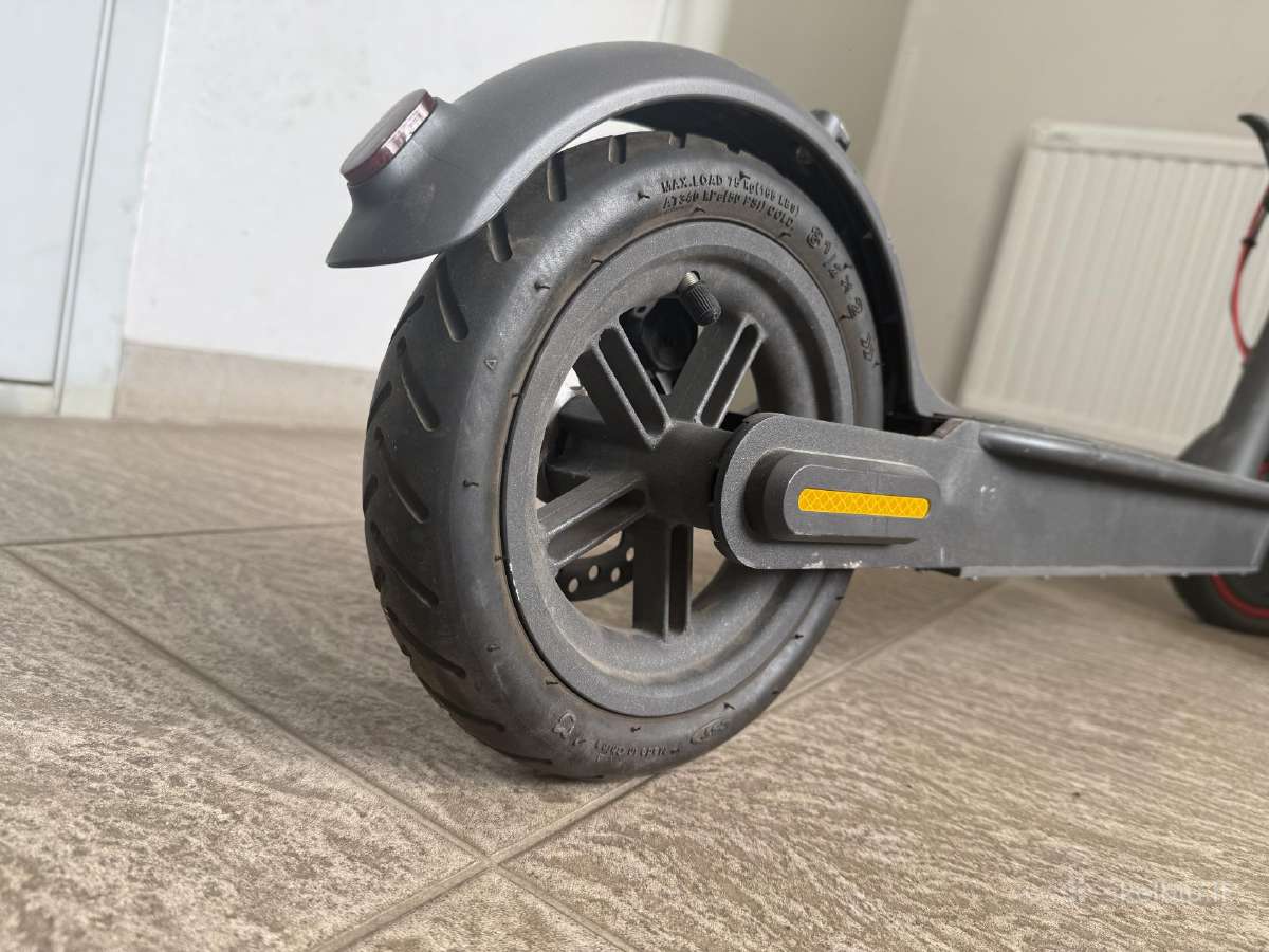 Elektrinis paspirtukas Xiaomi Mi M365 Pro - nuotraukos Nr. 6