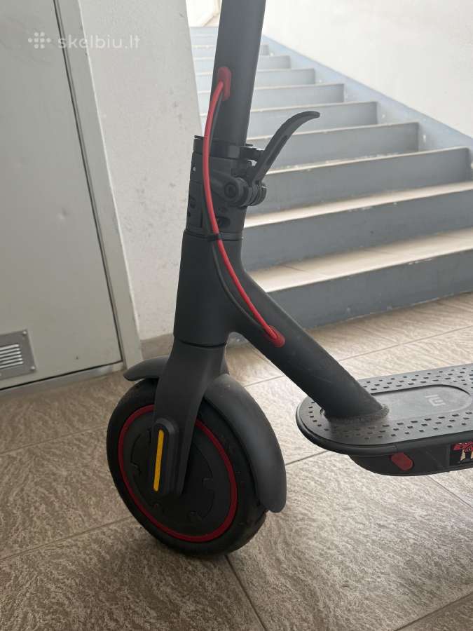 Elektrinis paspirtukas Xiaomi Mi M365 Pro - nuotraukos Nr. 11