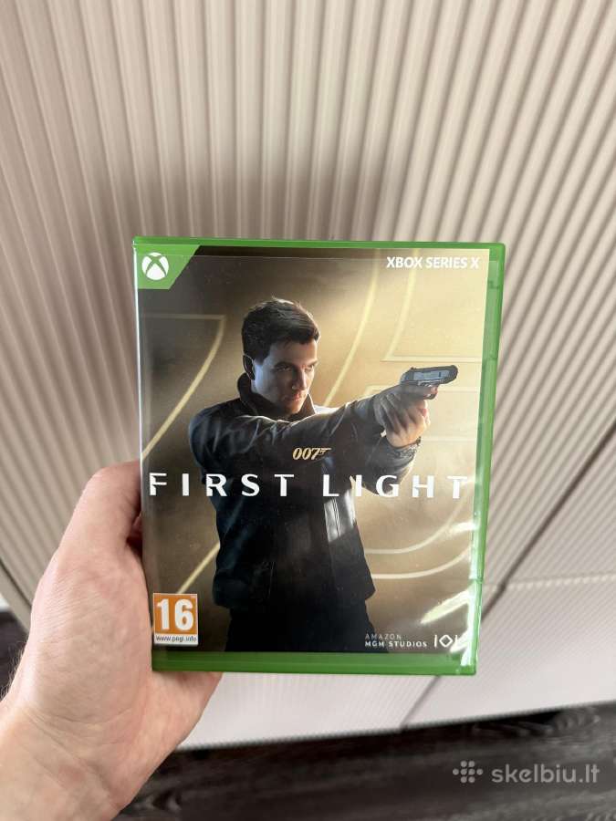 007 First Light Xbox Series X