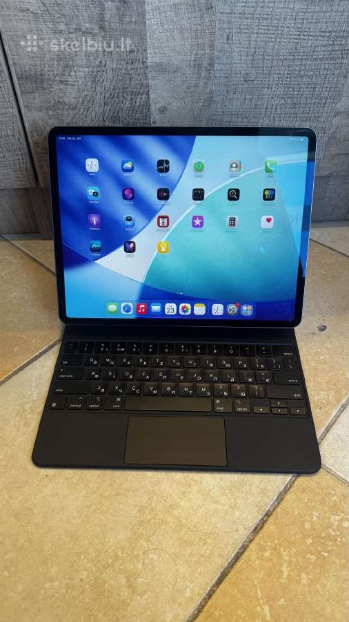 iPad 12.9 WiFi 128gb su klaviatūra