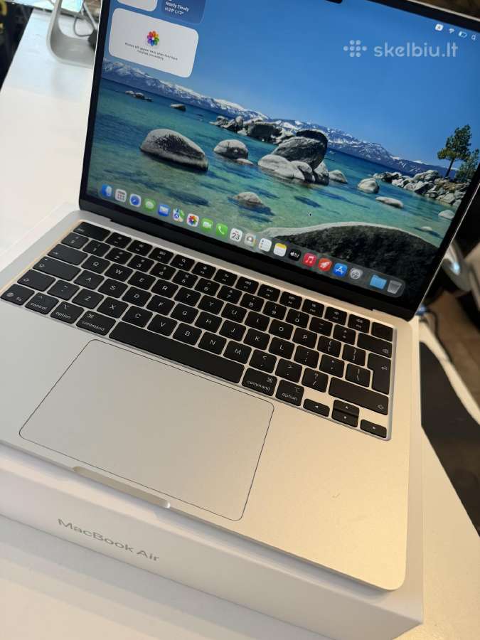 MacBook air M4/16gb/256gb SSD silver 100%