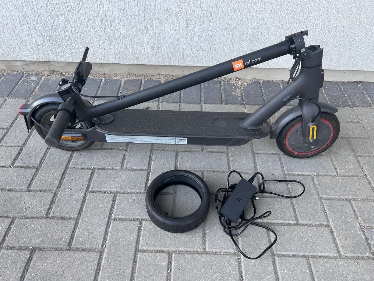Puikios būklės Xiaomi Mi Scooter Pro 2 Black