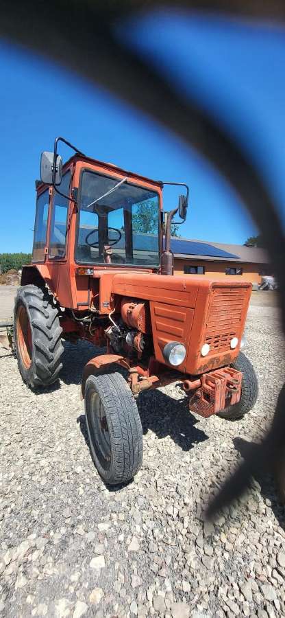 Traktorius T25