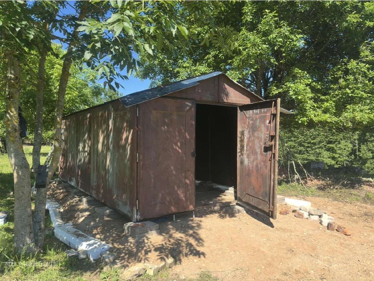 Klaipėdos gamybos 3.4x5.6 m. metalinis garažas
