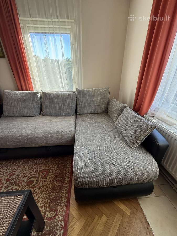 Parduodamas minkštas kampas