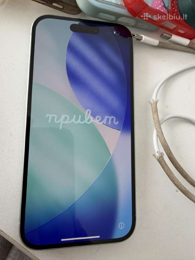 Parduodamas iPhone 15 128gb (žalias)
