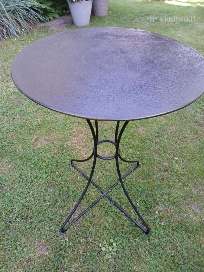 Zara Home kalto metalo stalas