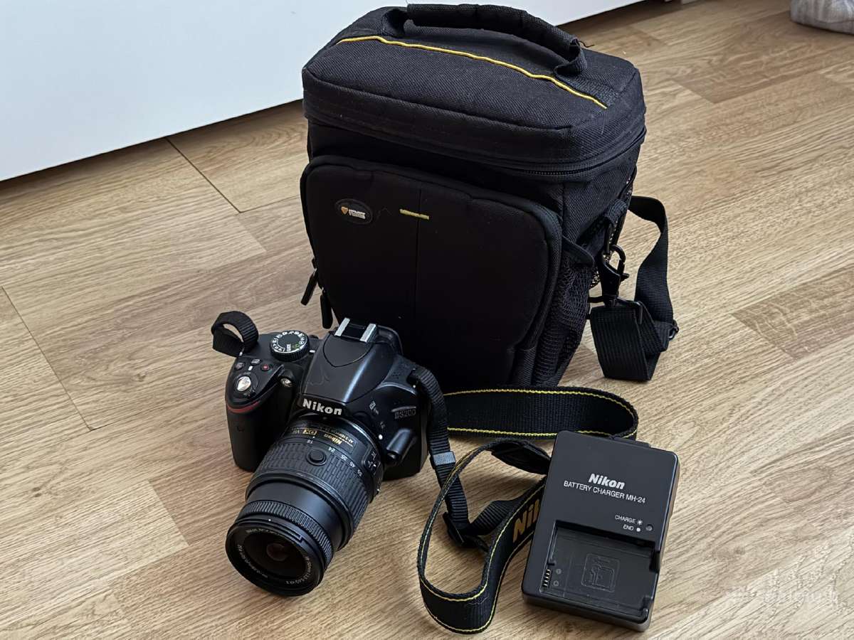 Nikon D3200 / Dslr / 18-55mm / 24k kadrų