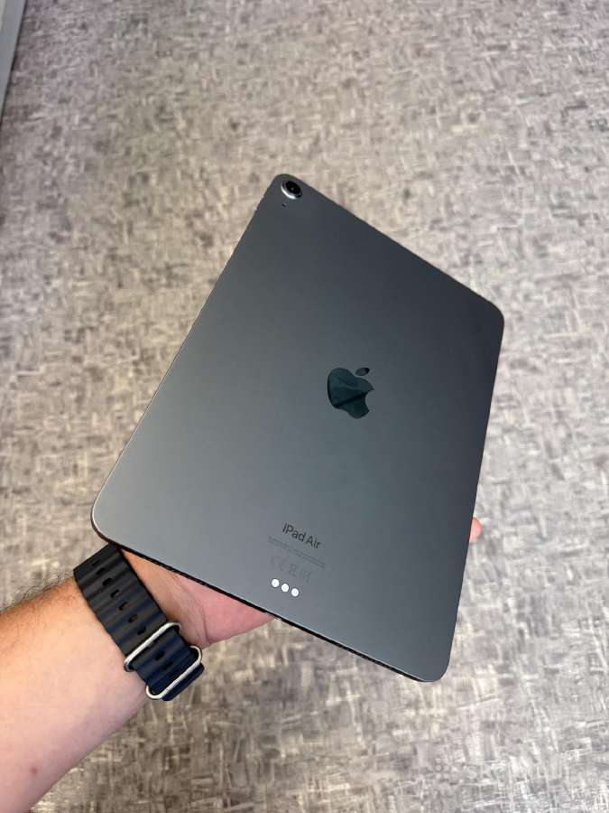 iPad Air 5 (M1) / 64gb / Space Gray / Baterija 93% - nuotraukos Nr. 2