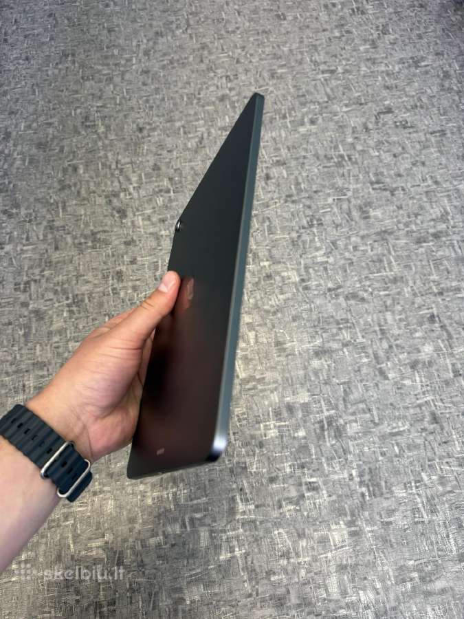 iPad Air 5 (M1) / 64gb / Space Gray / Baterija 93% - nuotraukos Nr. 3