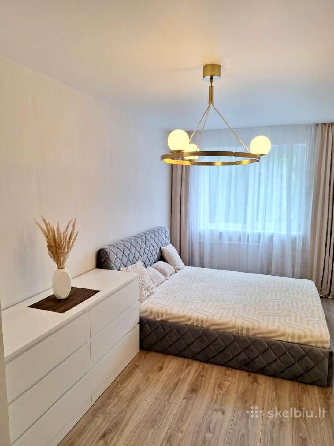 2 kambarių butas Šiaulių miesto centre