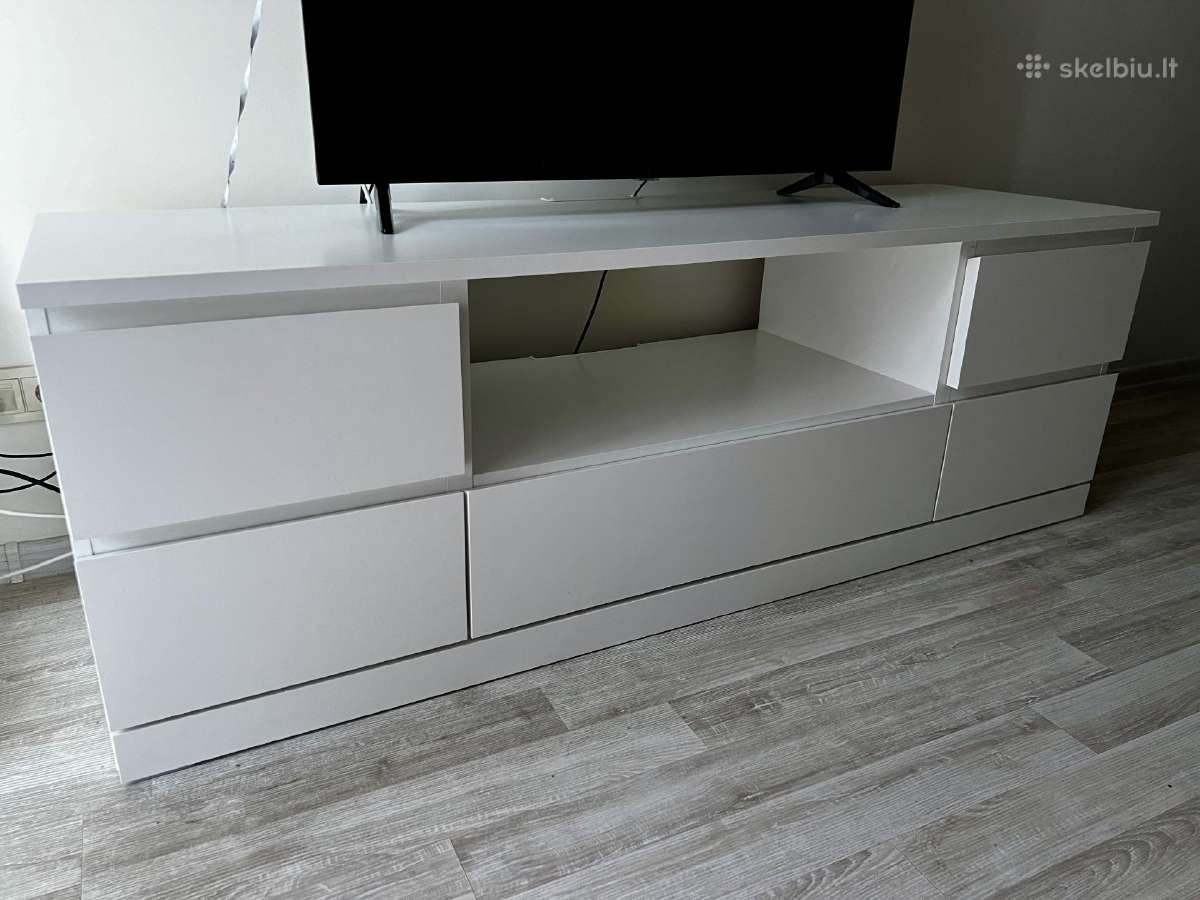 TV staliukas