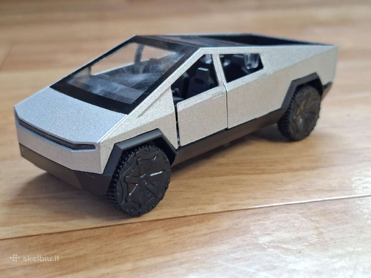 1:32 Tesla Cyber Truck