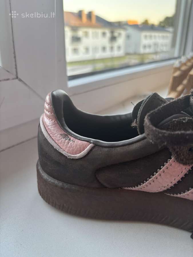Sveiki, parduodu Adidas Samba 37,5 už gerą kaina