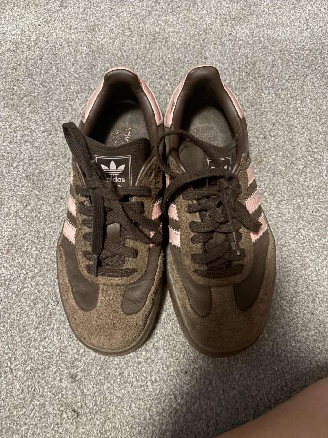 Sveiki, parduodu Adidas Samba 37,5 už gerą kaina - nuotraukos Nr. 2
