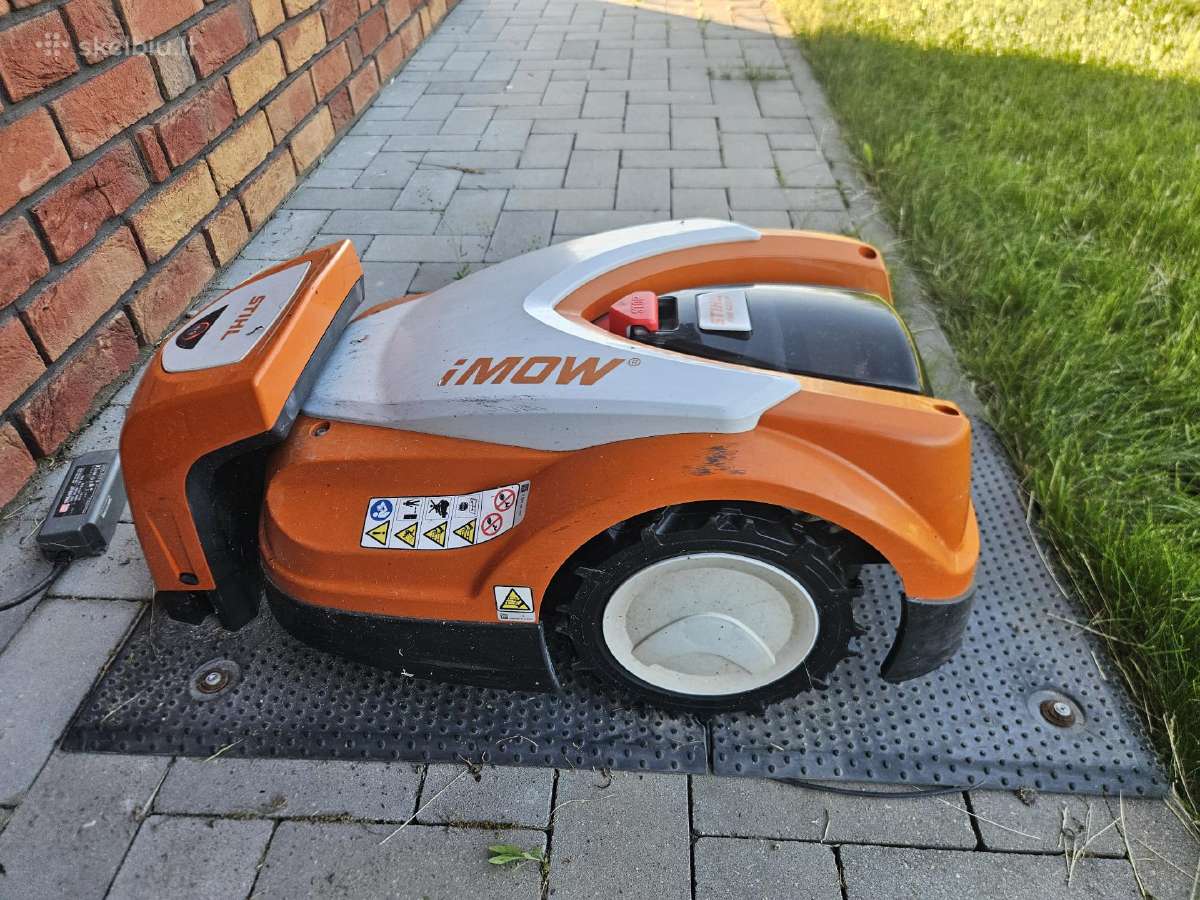 Naudotas stihl rmi422p su defektu