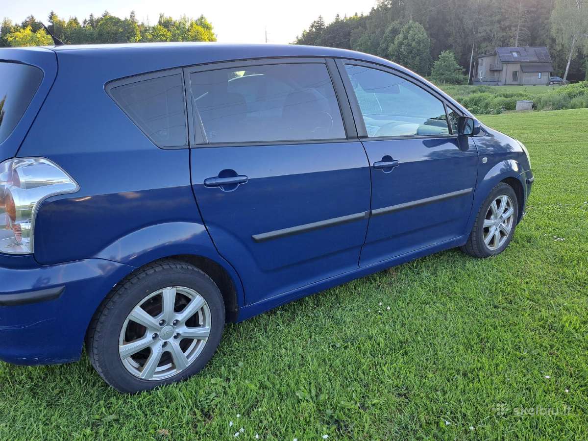 Parduodu Toyota Corolla Verso - nuotraukos Nr. 2