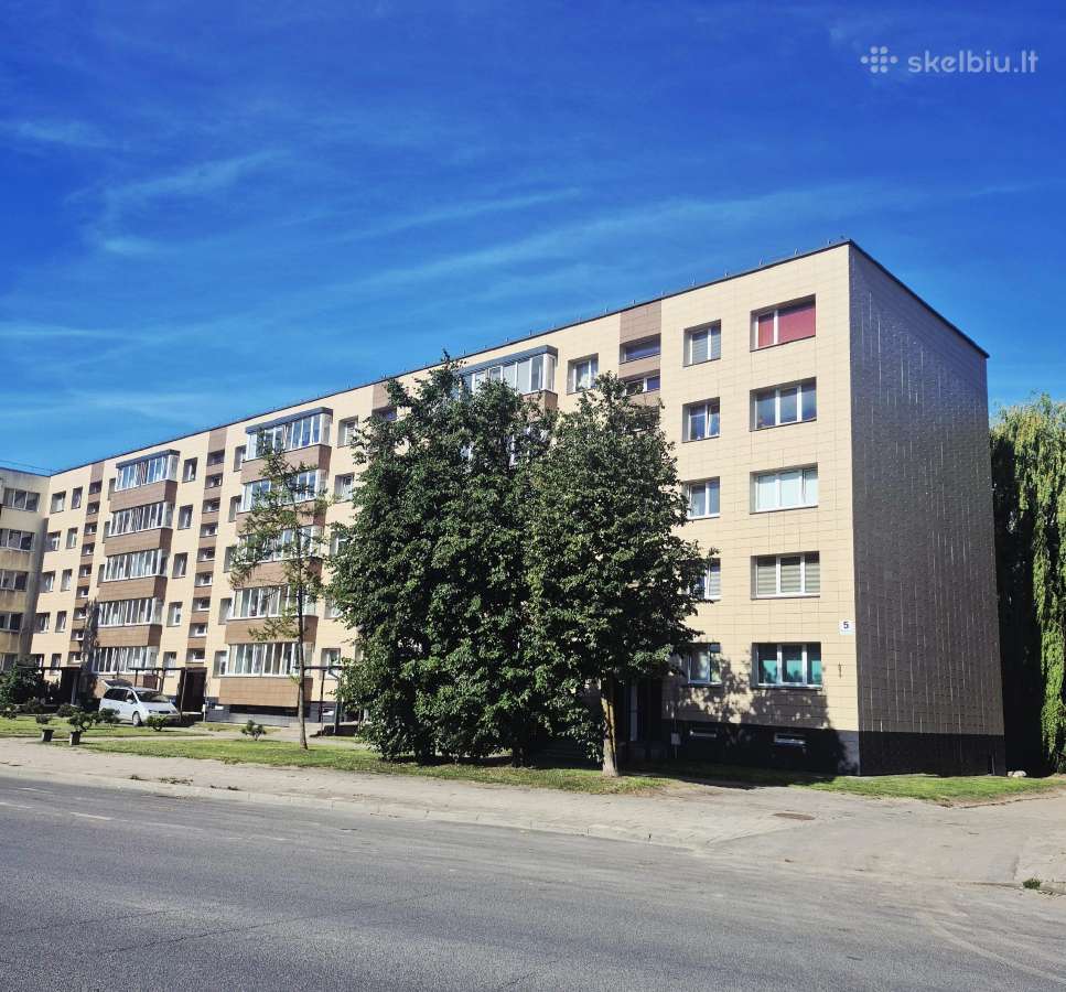 Parduodamas 3-jų kambarių butas renovuotame name