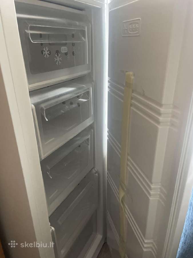 Zanussi Zfp18400wa šaldiklis(veikiantis,tvarkingas