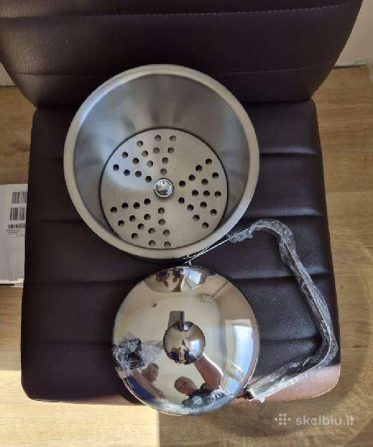Ledo kibirėlis su dangčiu ir sieteliu / filtru