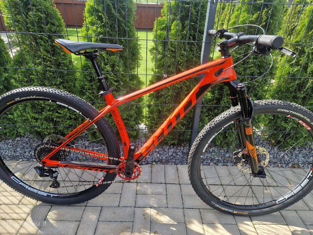MTB karboninis Scott 29er + Cube L 2025m