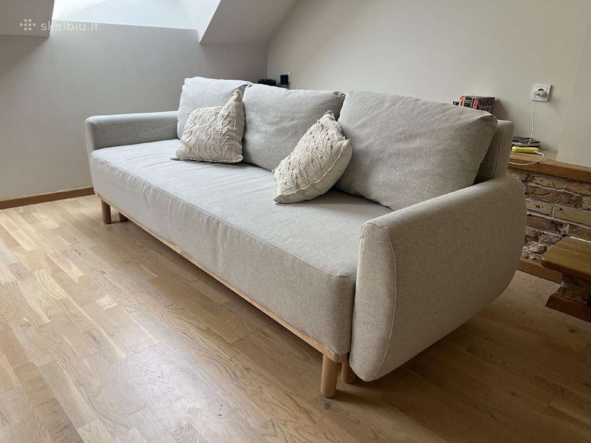 Parduodama Ikea sofa, naudota 3 mėnesius.