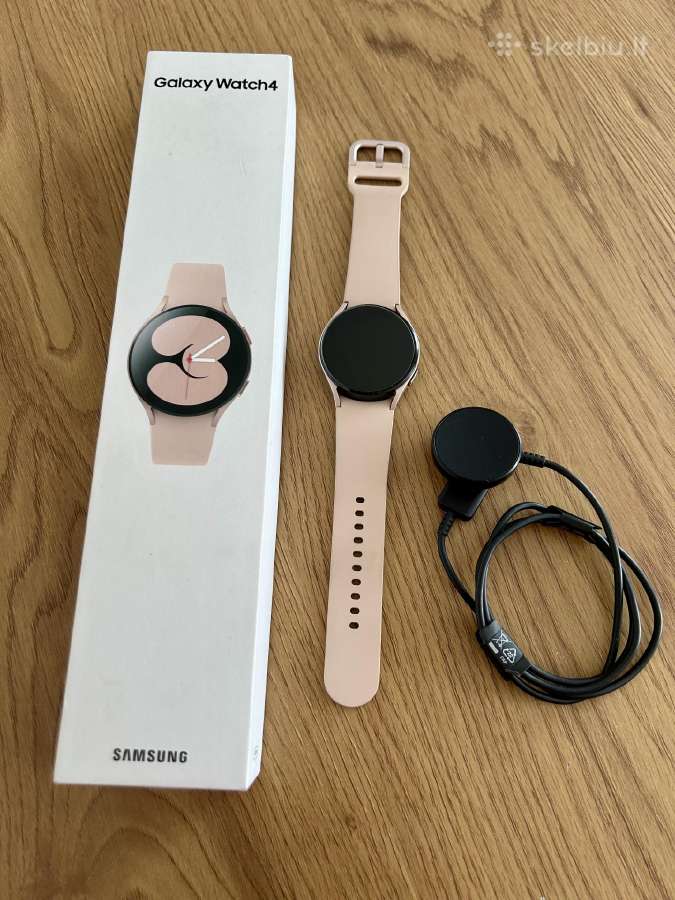 Beveik naujas Samsung Galxy Watch4 laikrodis