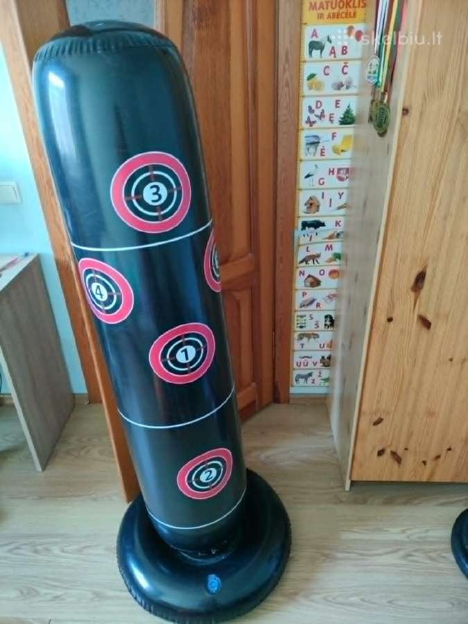 Pastatoma bokso kriaušė