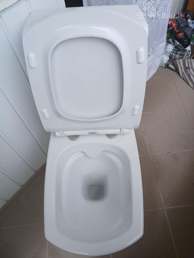 Parduodamas unitazo komplektas Cersanit