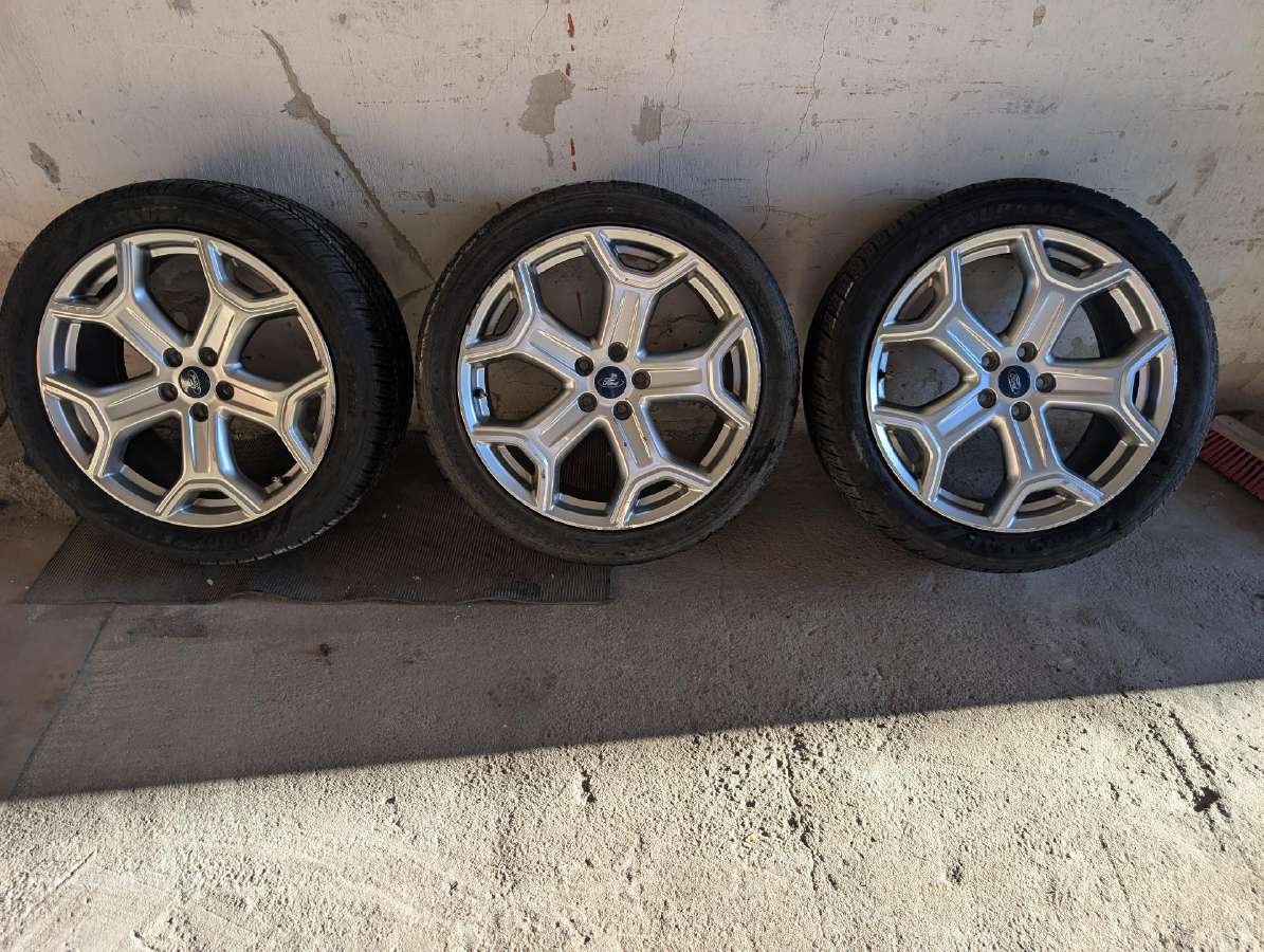 R19 Ford ratai