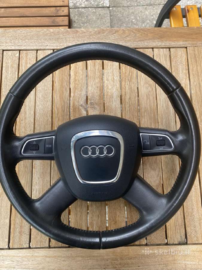 Audi vairas su mygtukais